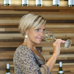 Myriam Renaud-Salles